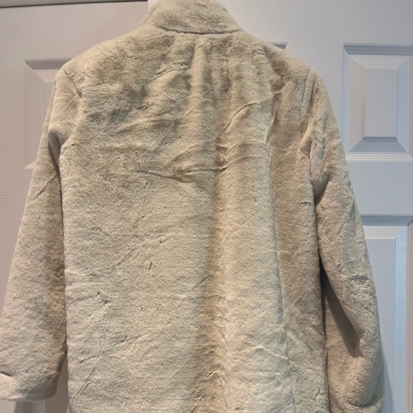 European brand ONLY beige jacket in a size M - Picture 4 of 7